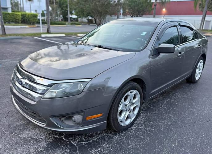 2016 Ford Fusion Grey