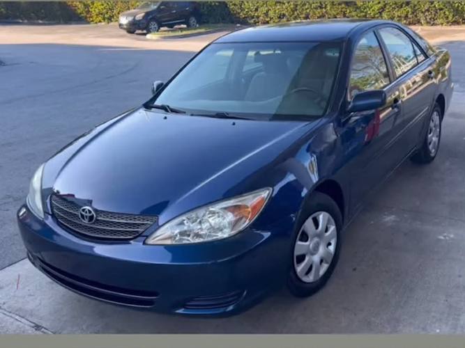 2005 Toyota Camry Blue